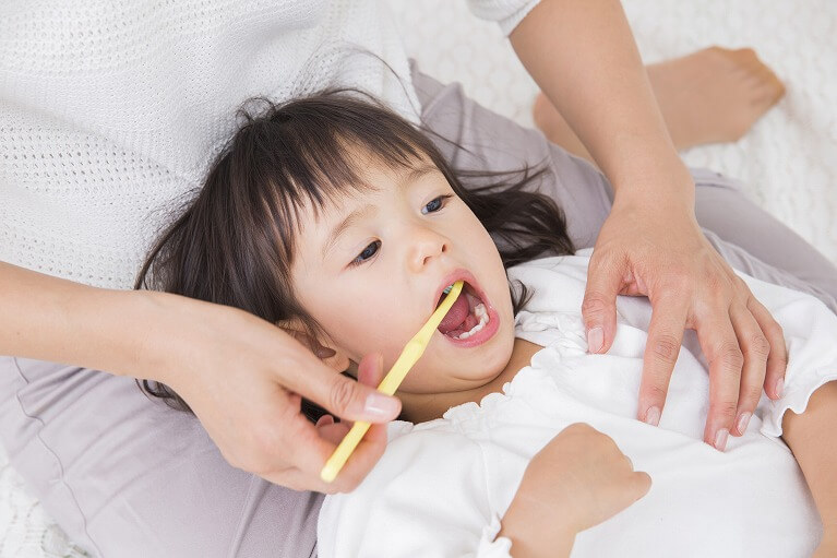 虫歯リスクは3歳までの予防習慣で下げられます