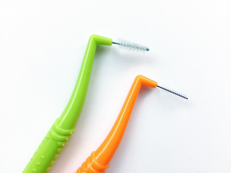歯ブラシ以外のケア用品の併用
